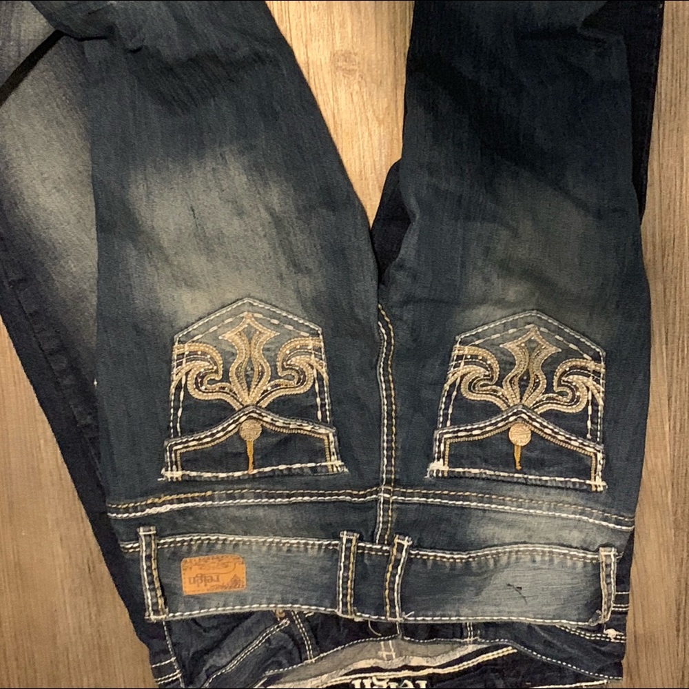 Woman’s reign jeans lot of two